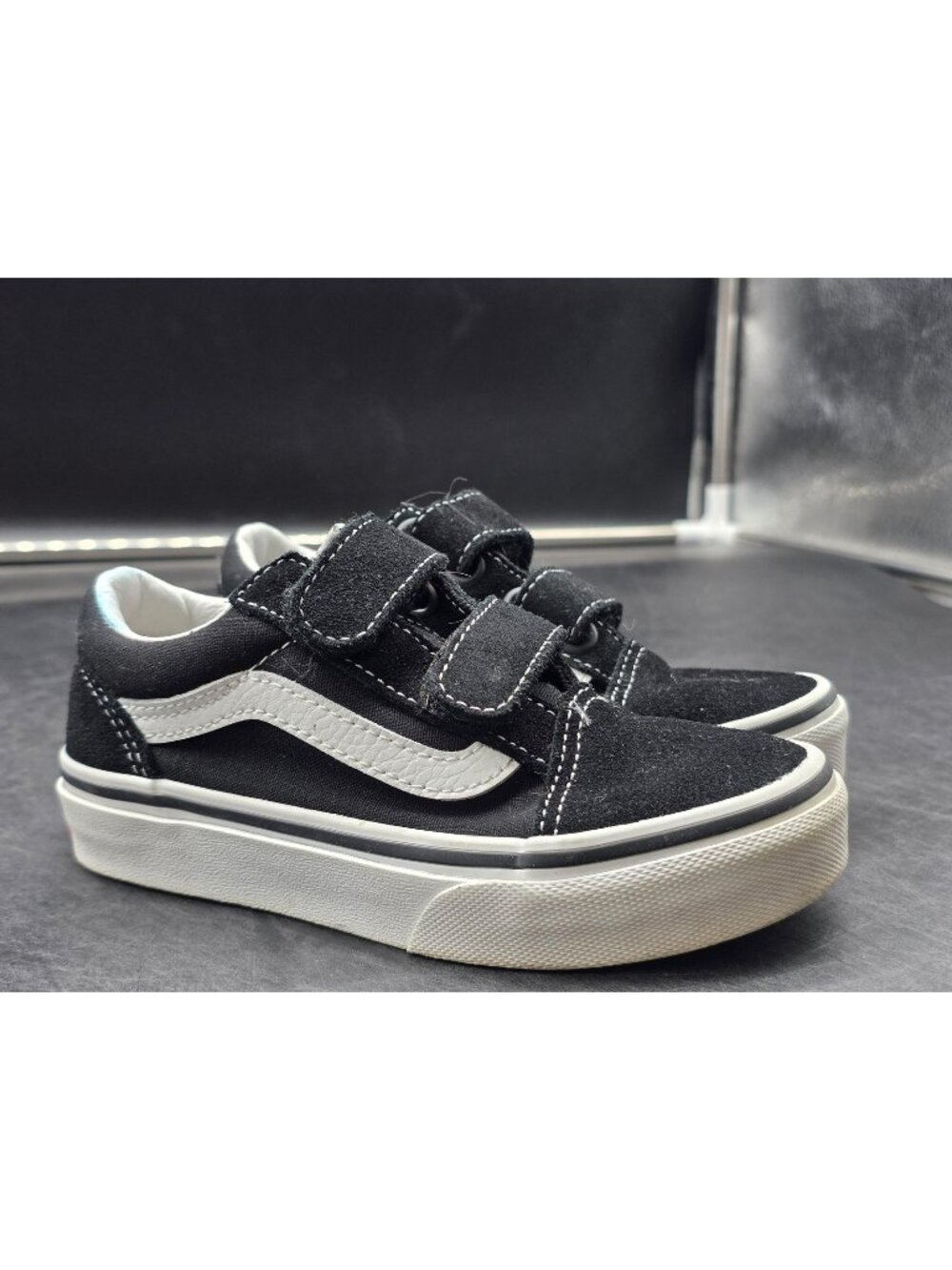 Vans Old Skool V Shoes baby Size 11 Black Hook Loop Skate Sneakers Stains